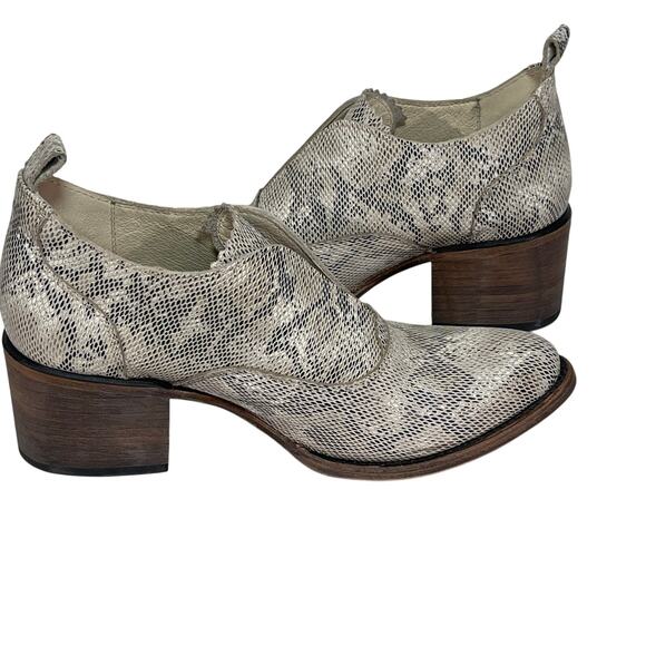 FREEBIRD by Steven Women’s Sadie Python Embossed Bootie size 9 - Picture 5 of 10